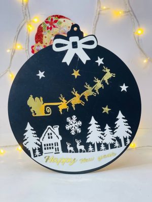 طارة كريسماس معلقة للحوائط بتصميم مميز